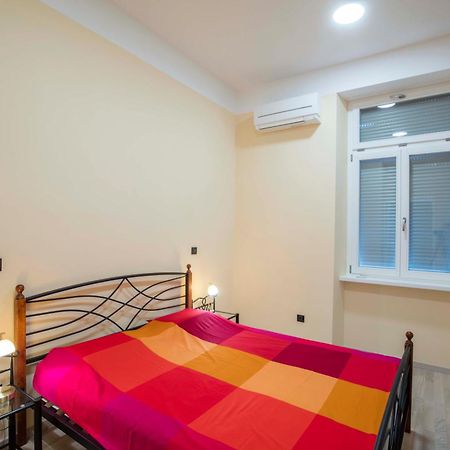 Apartments Villa Adrienne Мали-Лошинь Экстерьер фото