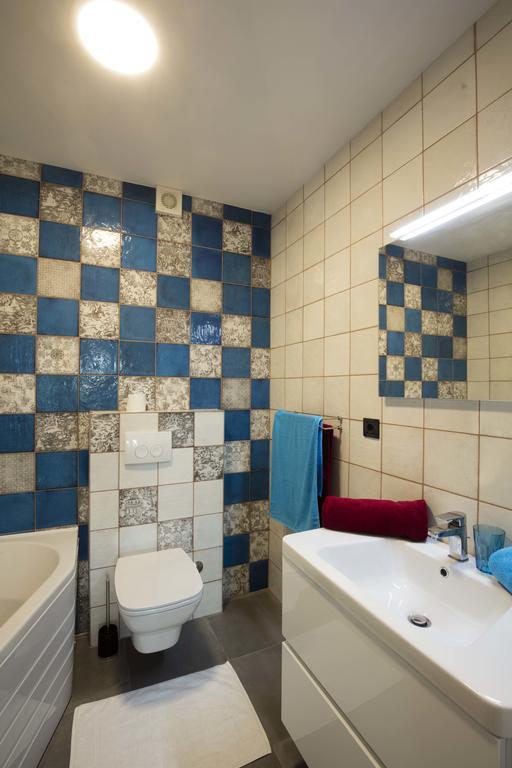 Apartments Villa Adrienne Мали-Лошинь Экстерьер фото